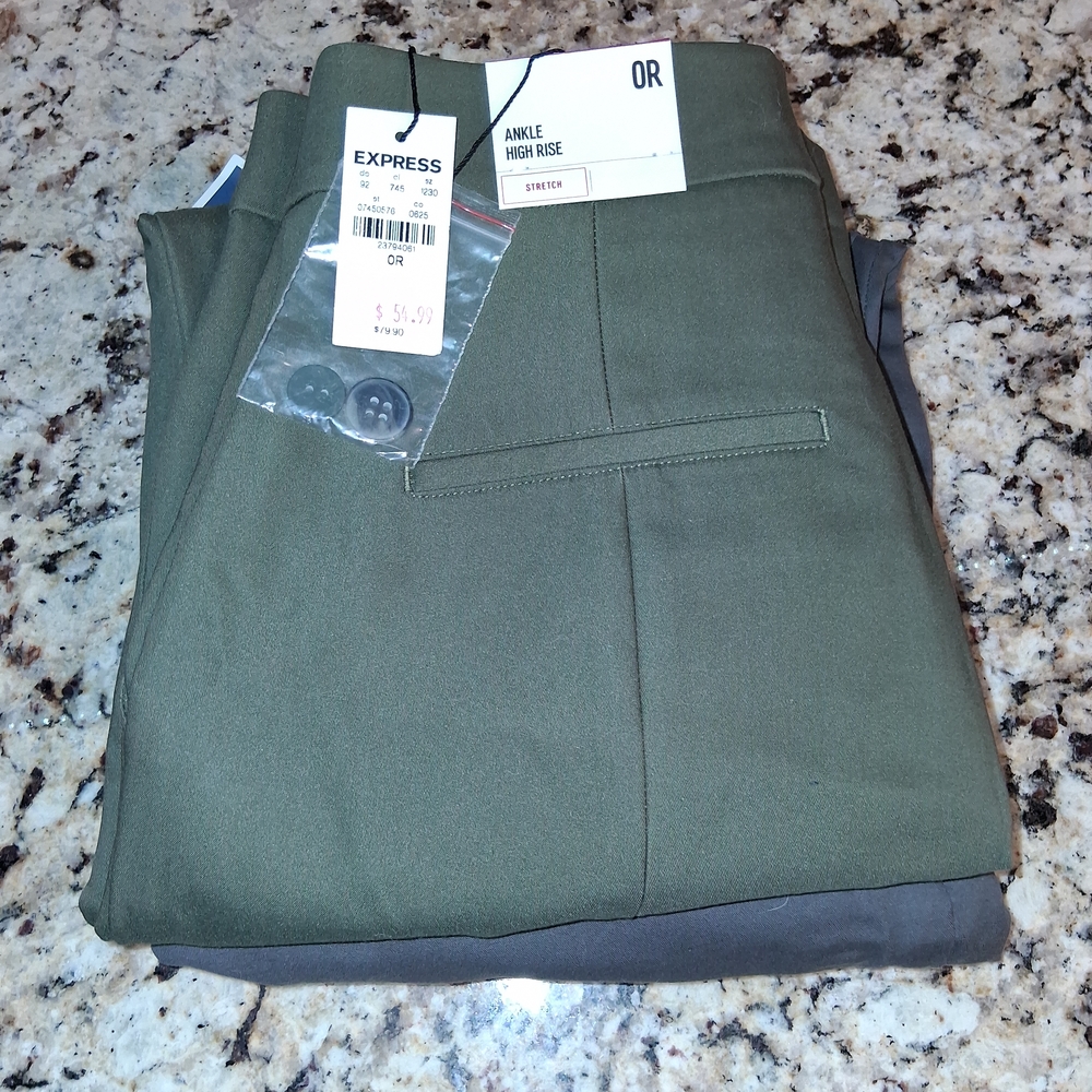 Express Women's Olive Ankle Pants